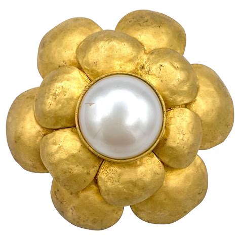 chanel camellia brooch sale